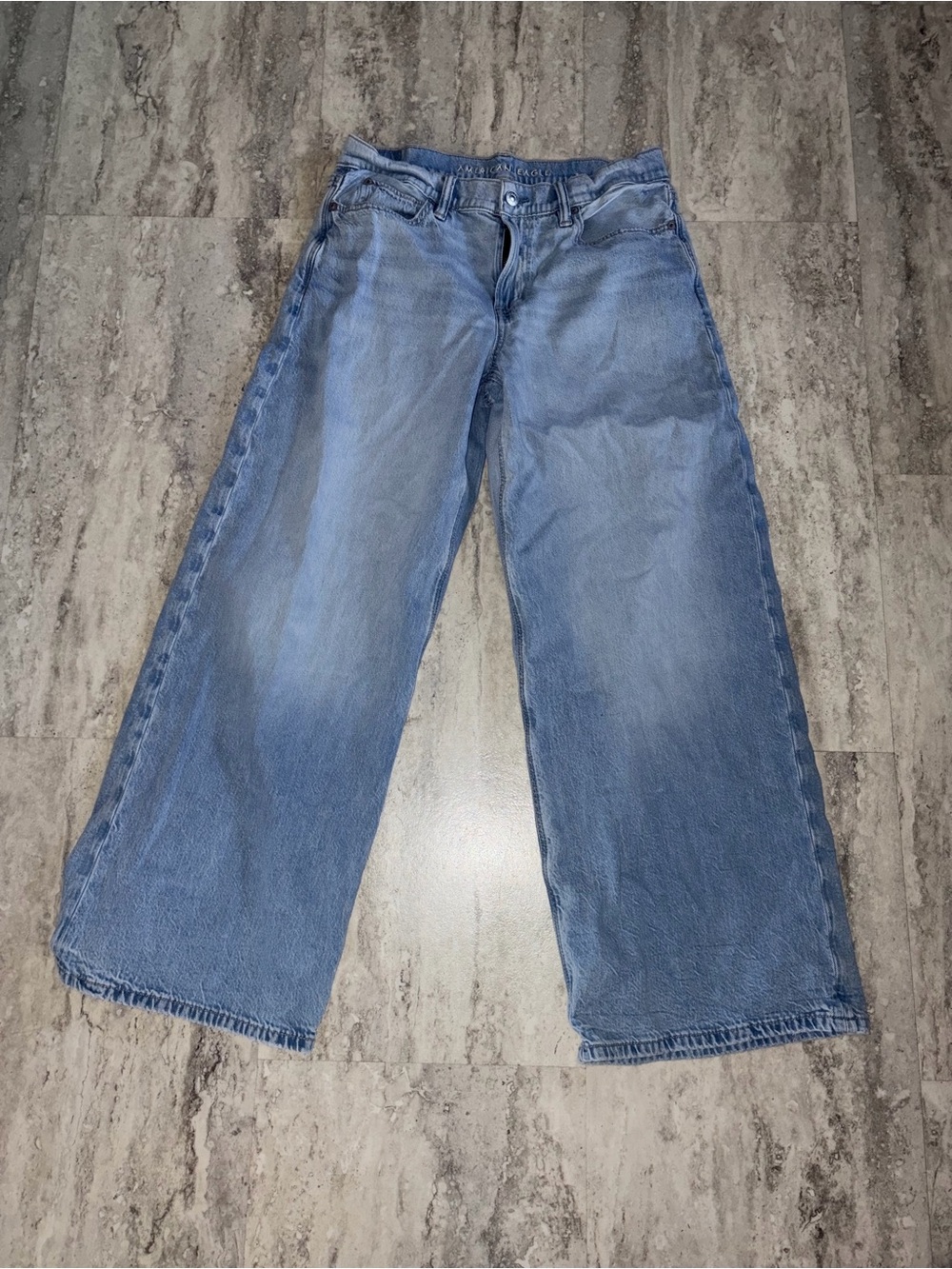 American Eagle Outfitters low rise ultra wide leg jeans
